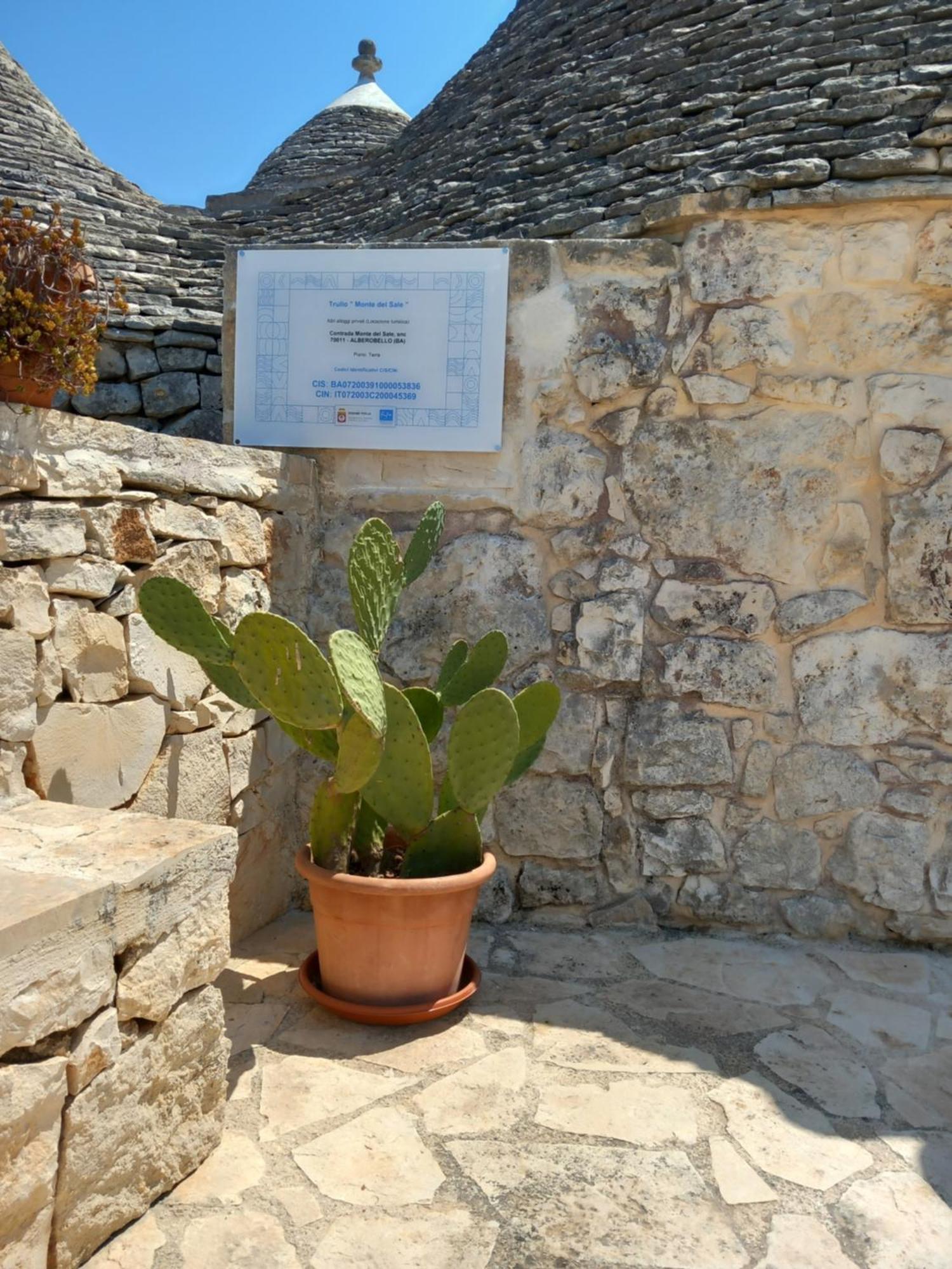 Trullo Monte Del Sale Country house